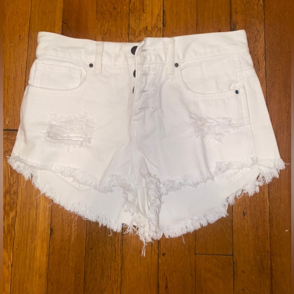 White high waisted shorts